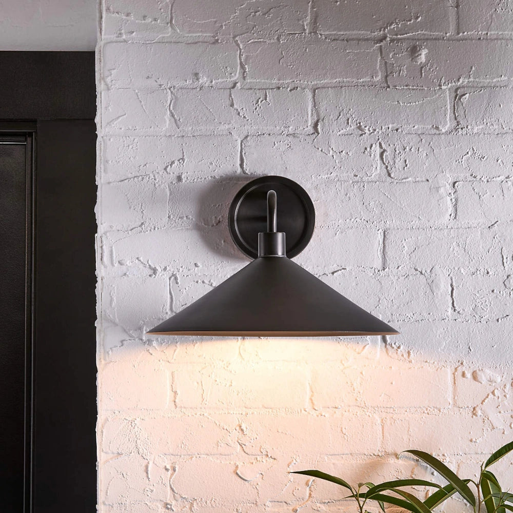 Rhett Vintage Metal Cone Wall Lamp19.webp__PID:95f40b83-a542-4eca-a942-818353537a0c