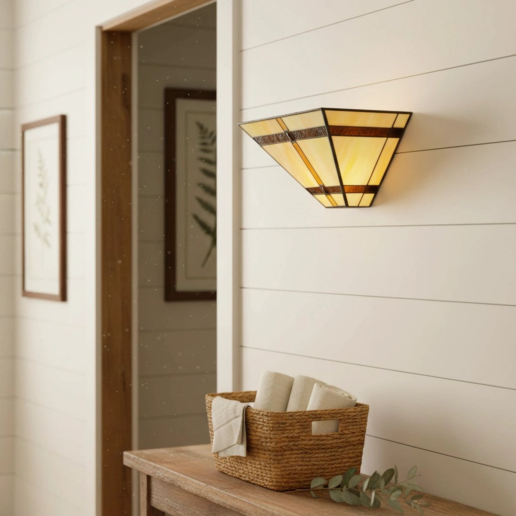 Varenna Farmhouse Tiffany Stained Glass Wall Sconce5.webp__PID:1fe9d619-c0b3-461c-9ee5-ec3429b7752a