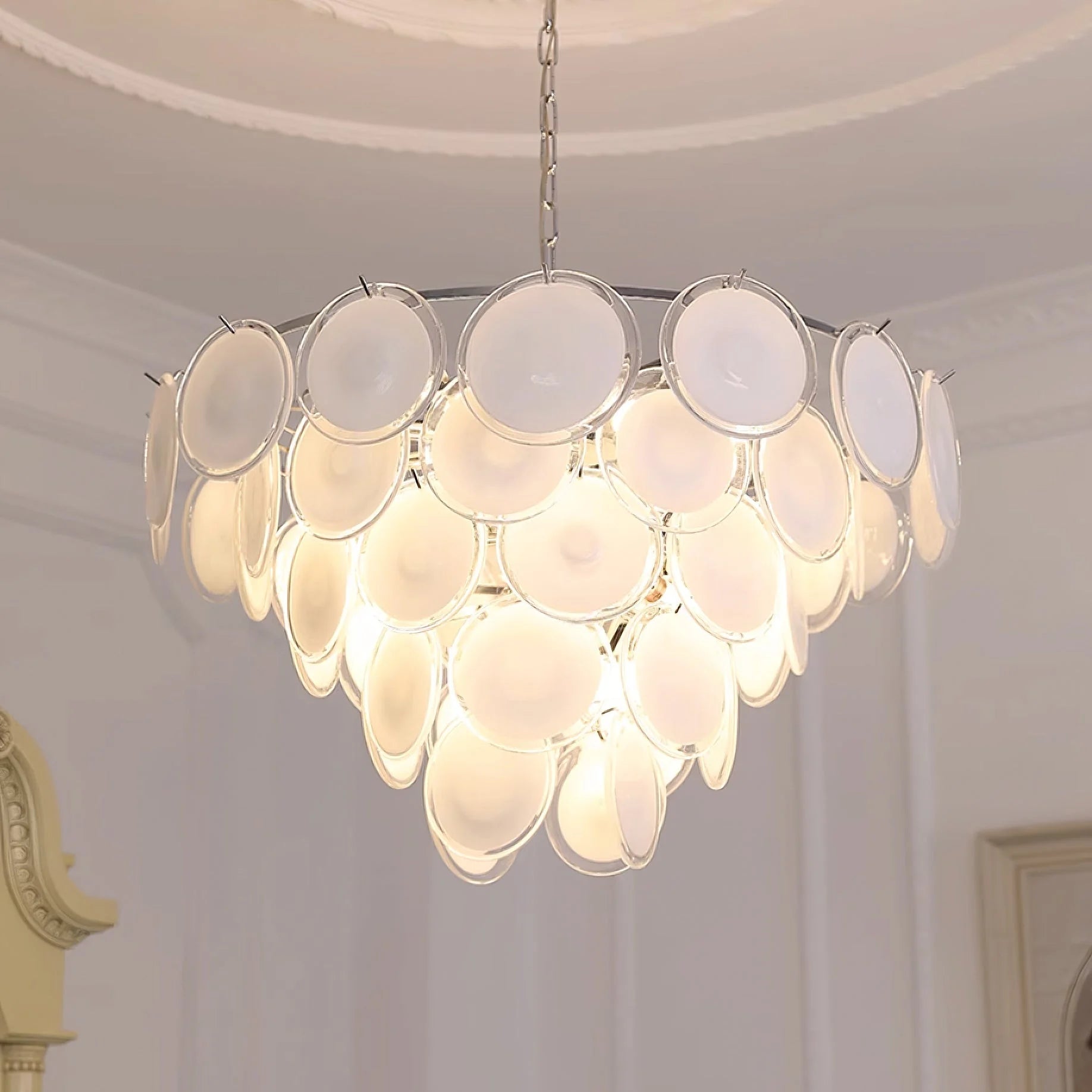 Milae Elegant Murano White Glass Chandelier15.webp__PID:03331430-1307-449d-bdc2-268c3d4b06ea