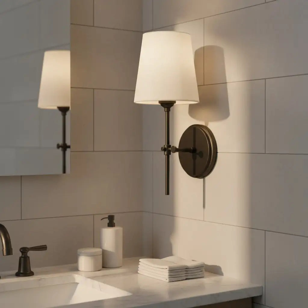 Amberly Minimalist Fabric Brass 1-light Wall Sconce15.webp__PID:56365291-3d4e-43b1-819d-b4c57a8db65a
