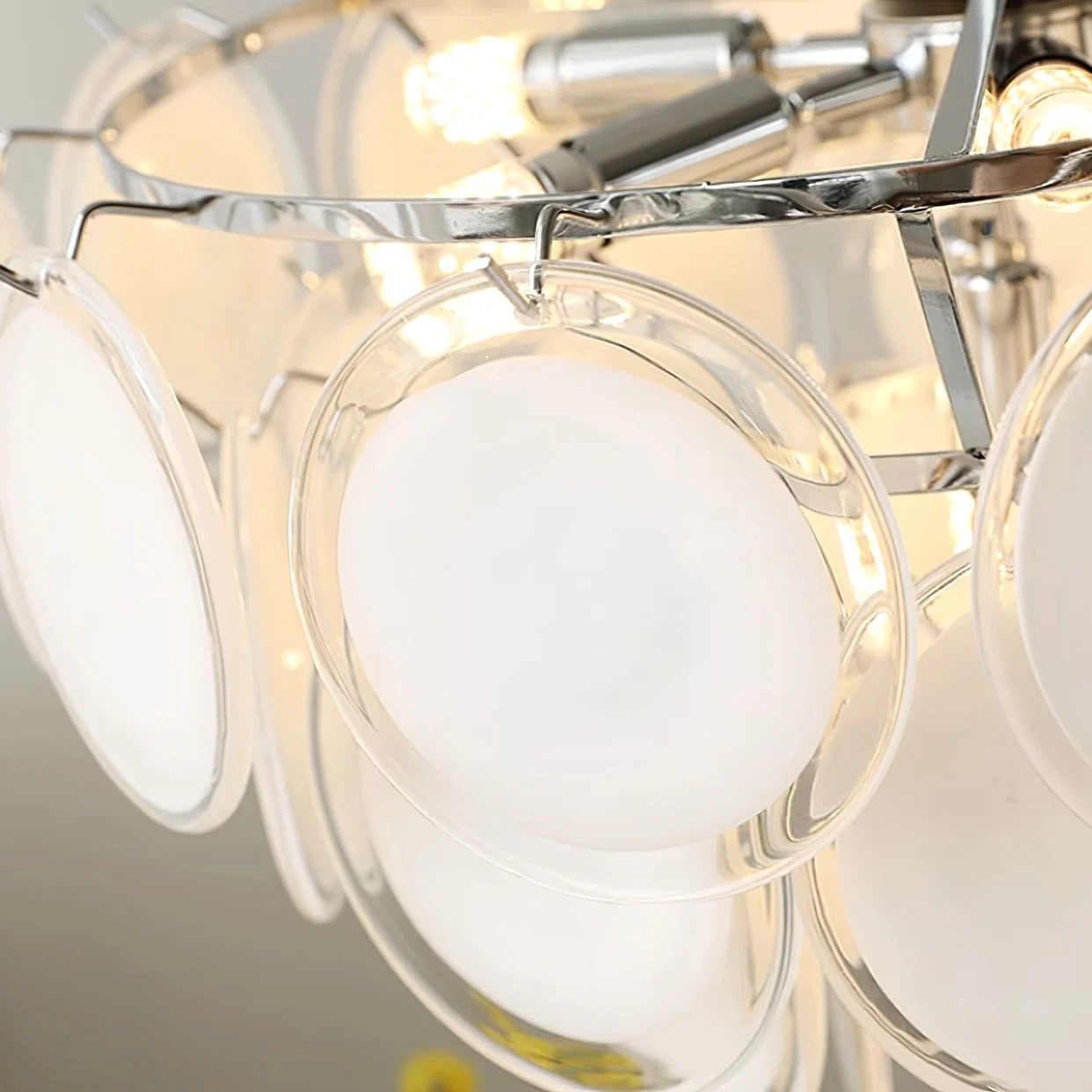 Milae Elegant Murano White Glass Chandelier27.webp__PID:8c22542f-c559-4b2d-9379-a327892ca4df