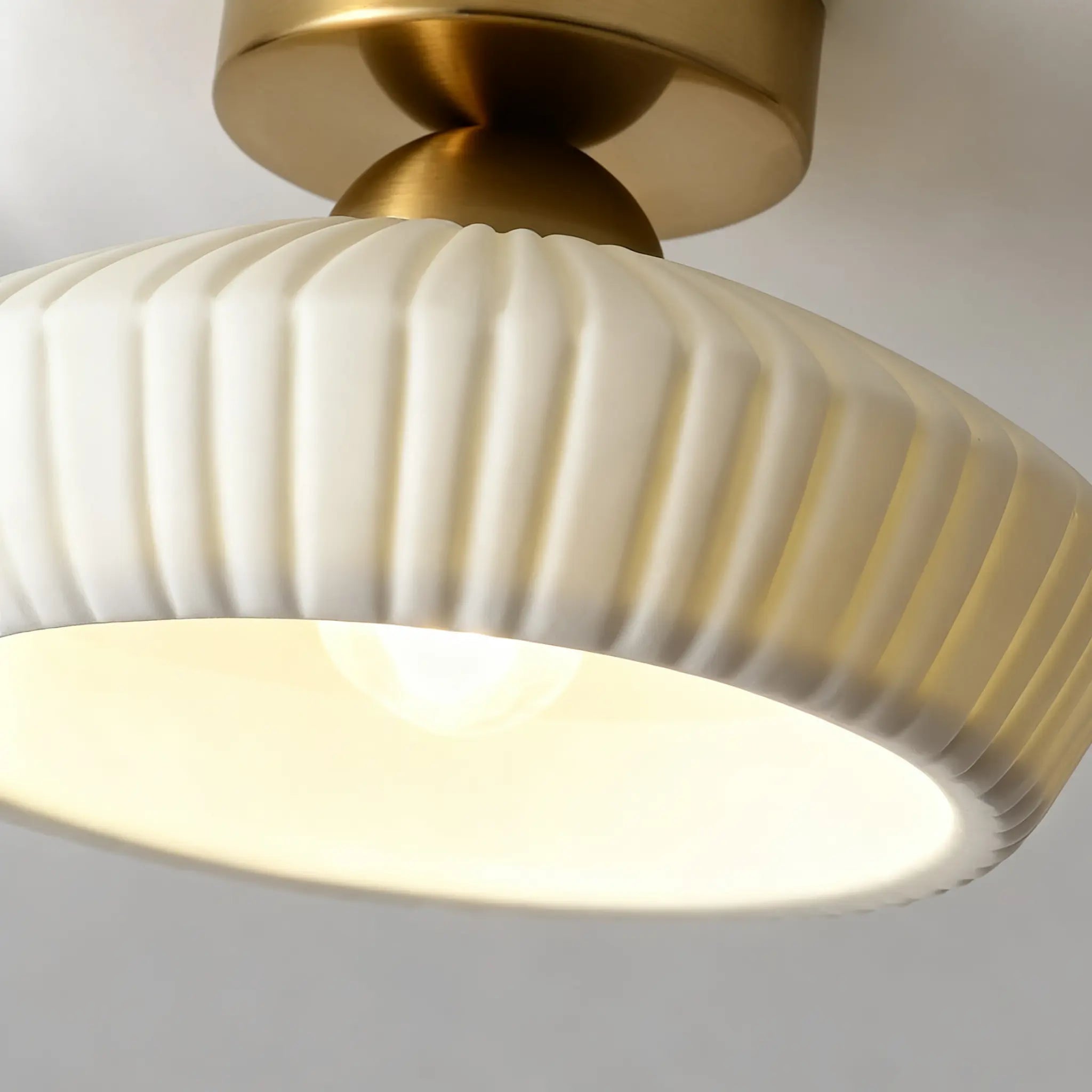 Ashbur Modern Textured Ceramic Ceiling Light30.webp__PID:739e678a-293f-4bd7-bb3d-b8ece30ff98f