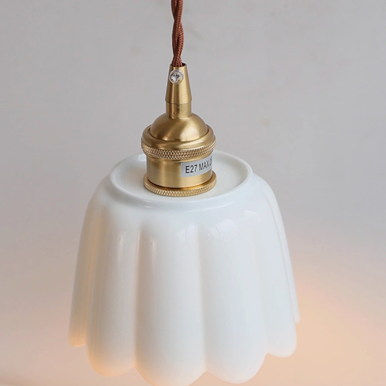 Aminah Modern Ceramic Small Pendant Light21.webp__PID:2621fca9-559d-4f27-80f9-8e00f0454f4b