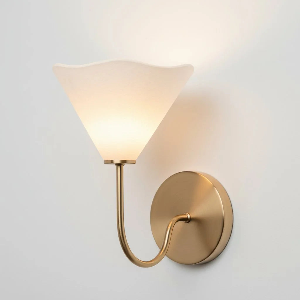 Leo Modern Fabric wall Sconce 2.webp__PID:cb77349c-ff8e-4af7-ae09-fa326df08d75