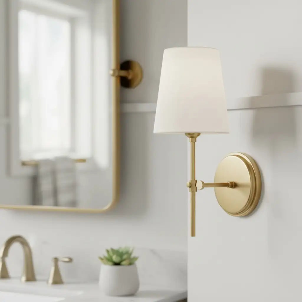 Amberly Minimalist Fabric Brass 1-light Wall Sconce11.webp__PID:24e71d5b-5636-4291-bd4e-73b1419db4c5