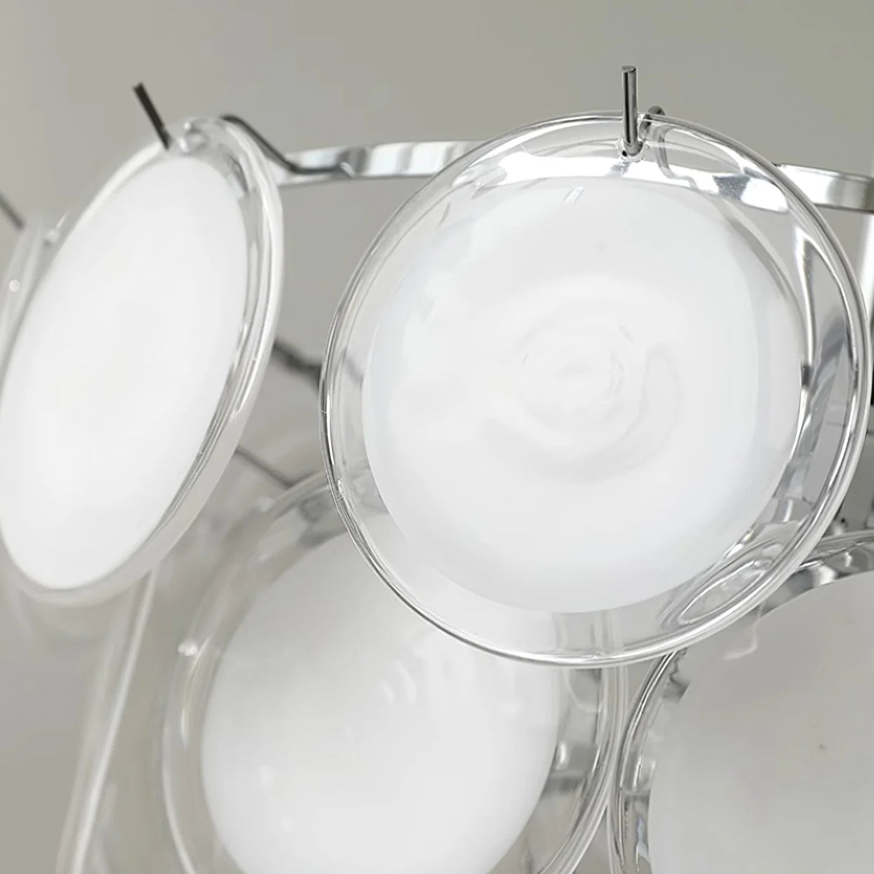 Milae Elegant Murano White Glass Chandelier28.webp__PID:22542fc5-59ab-4dd3-b9a3-27892ca4df70