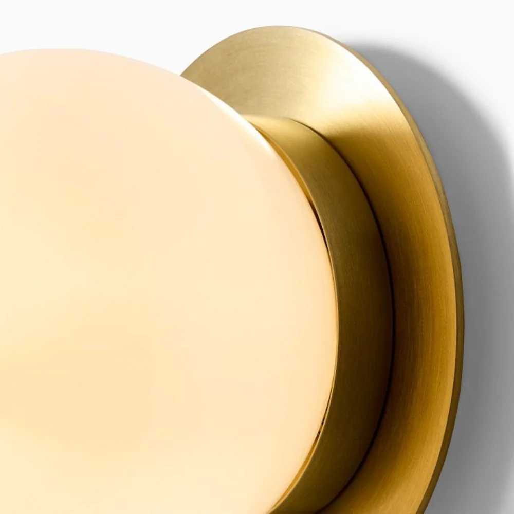RowanMinimalistGlobeGlassWallSconce3.webp__PID:8dc56395-1d83-4d1e-a620-d8292b33a0d8