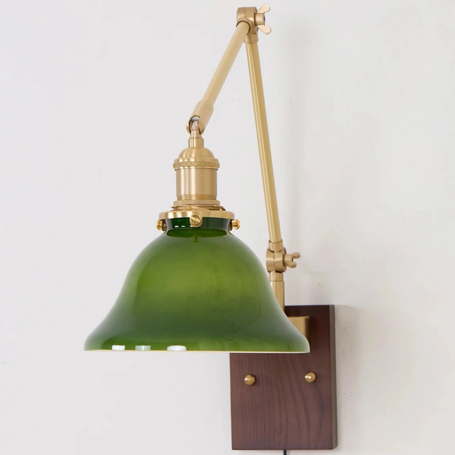 Virginia Vintage Brass Swing Arm Wall Lamp.webp__PID:516afa61-a476-4f1c-9250-9c9dd1400c55