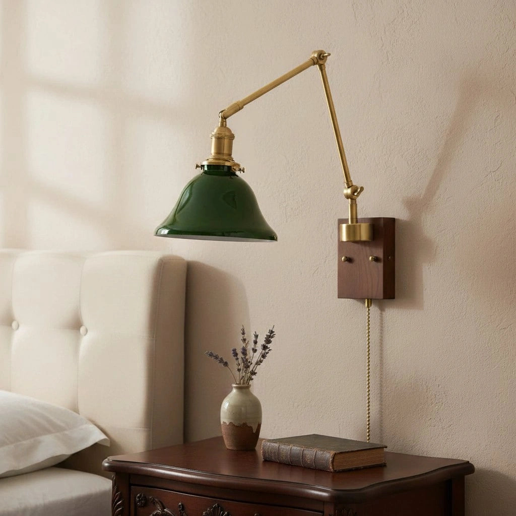 Virginia Vintage Brass Swing Arm Wall Lamp2.webp__PID:1b8169f9-eb4f-4fec-a068-4bc6905394a5