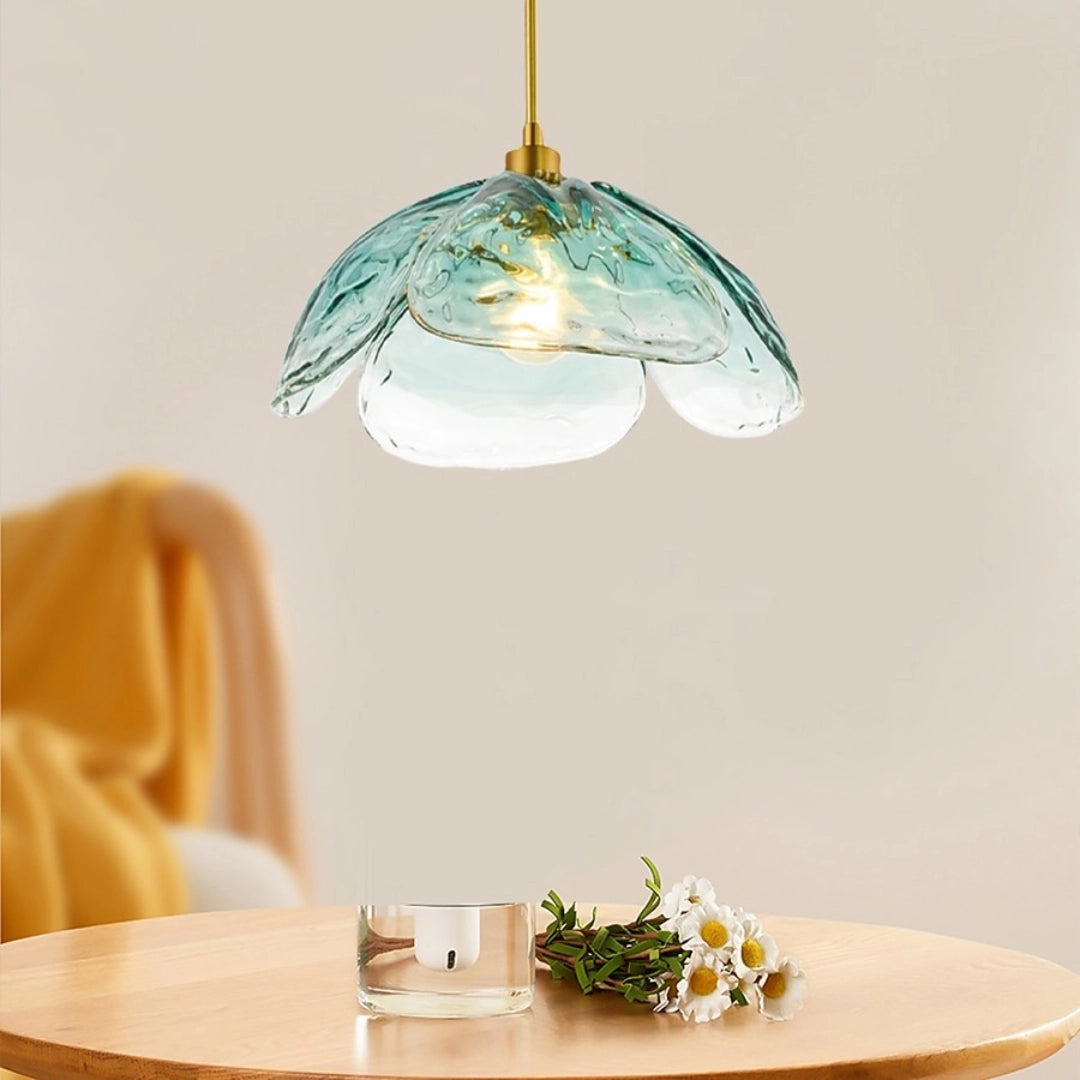 Flora Modern Hammered Petals Glass Pendant Light15.webp__PID:46f0a776-d52e-41ce-823b-e29c85624aa4