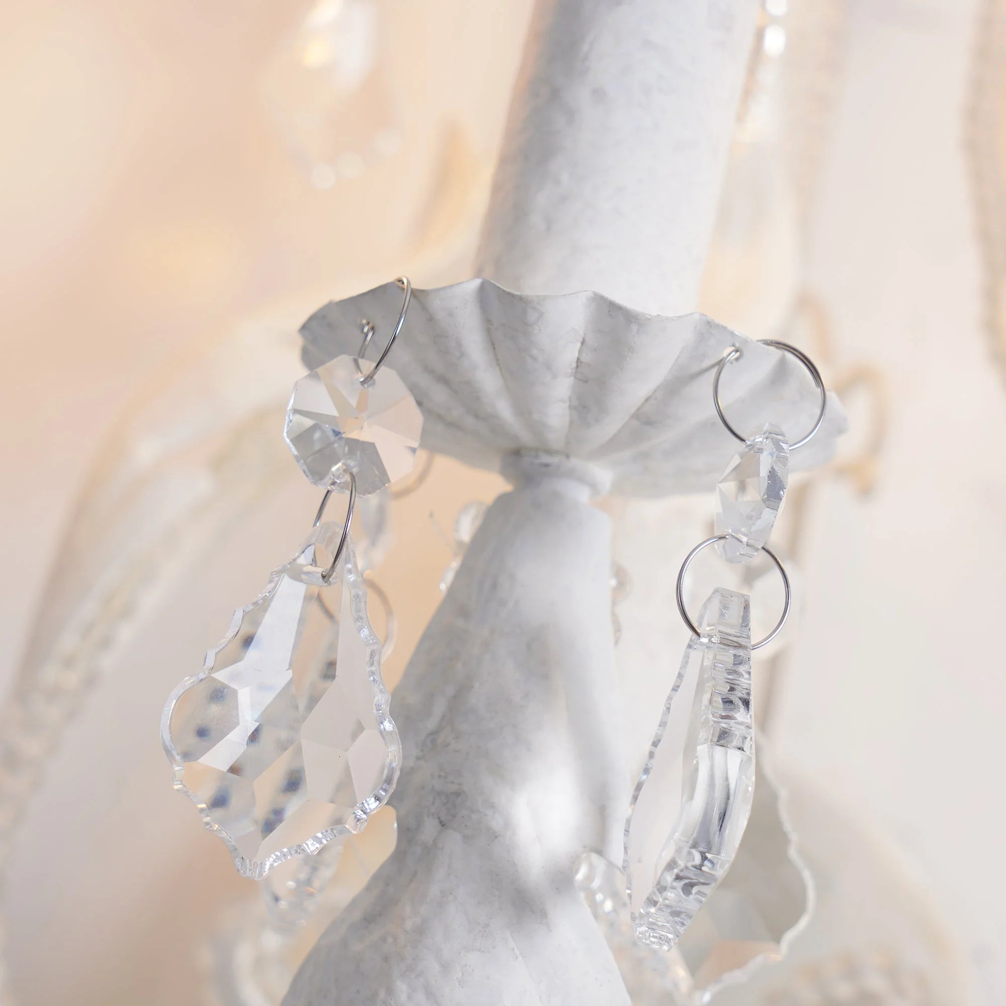Lucinda Crystal Floral Candlestick Wall Lamp (15).webp__PID:1b923a0d-a990-4ed5-845f-3b447d23885c