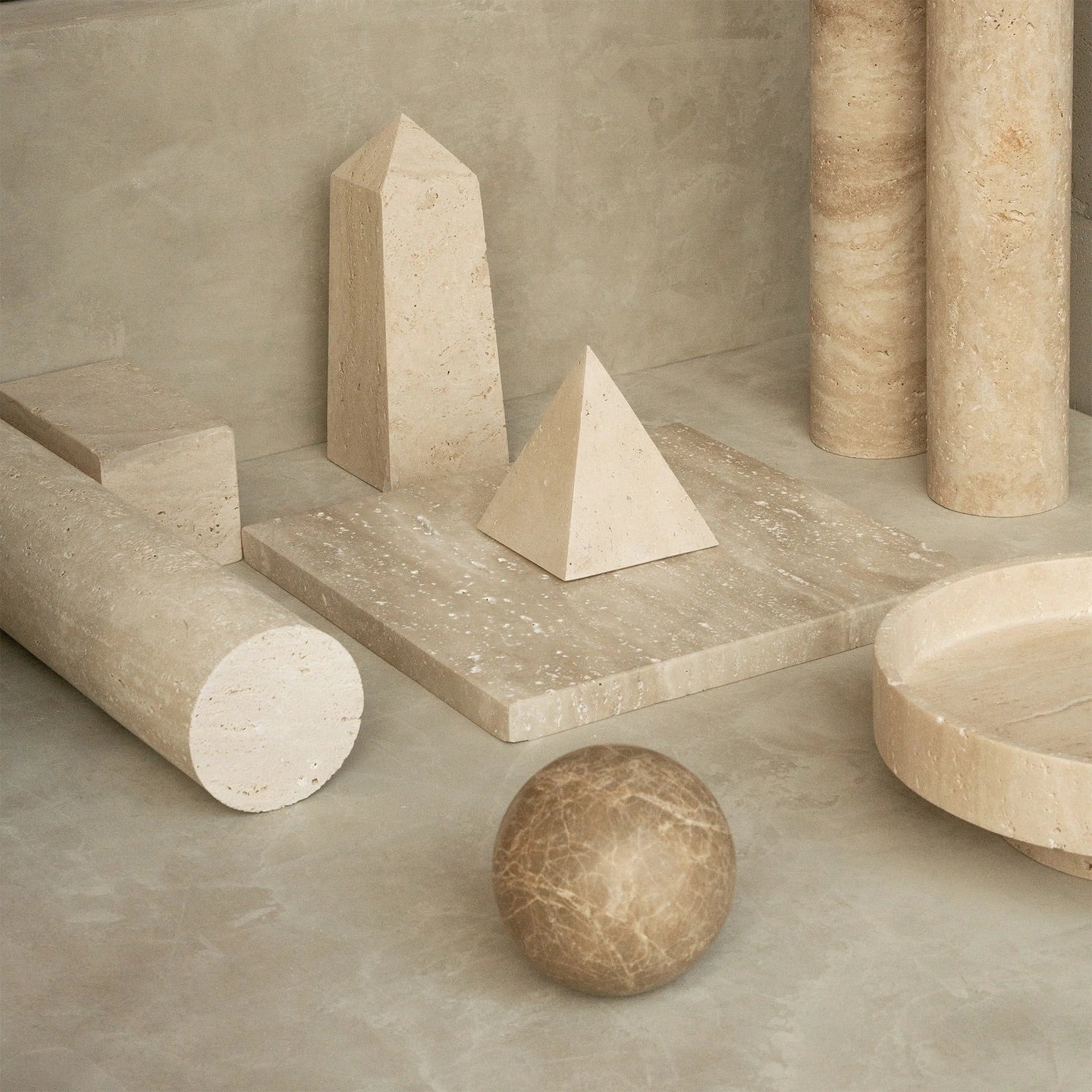 Judith Modern Ceylon Belt Travertine Chandelier5.webp__PID:af565493-d81a-4a61-9ca6-c40a8ac81fab