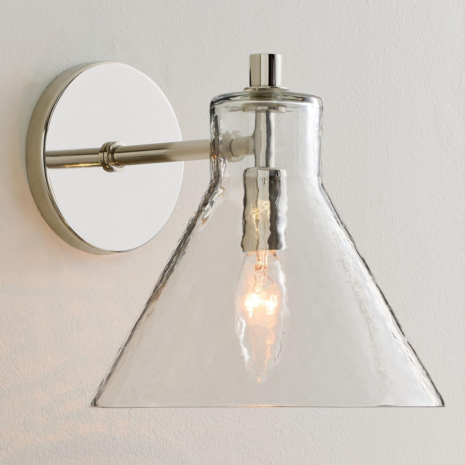 Ptocheia Rustic Conel Glass Wall Sconce (7).jpg__PID:e64a59d8-d6aa-42f0-87cb-c6630caba33f