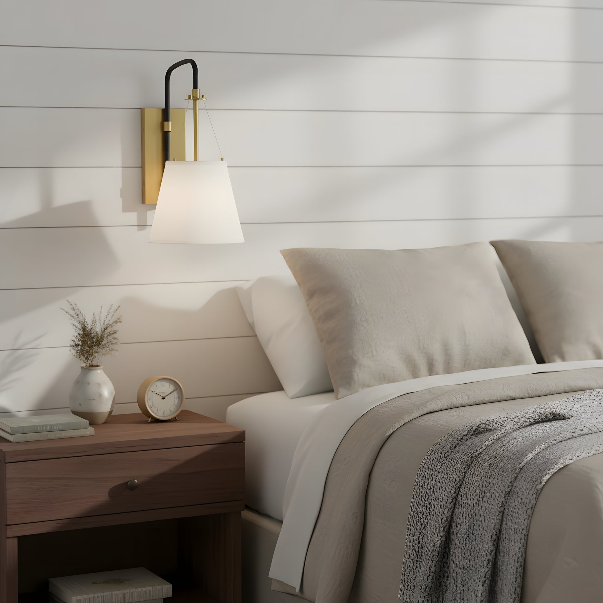 Isabella Modern Metal Linen Wall Sconce8.webp__PID:03c6861c-e1a1-403b-bd21-9fcf4cd44522