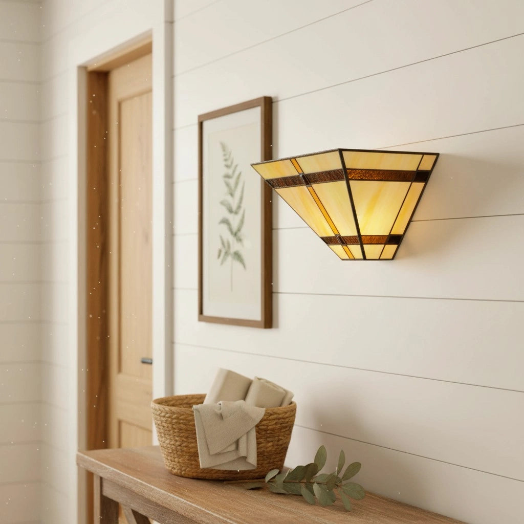 Varenna Farmhouse Tiffany Stained Glass Wall Sconce7.webp__PID:14e56ef8-63da-4c0e-bd1f-e9d619c0b3b6