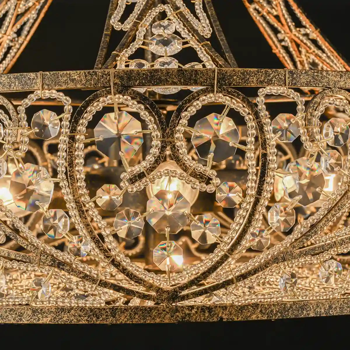 Arden Luxury 6-Light Crystal Drum Chandelierxj2.webp__PID:4fc10b9f-dc21-46fb-bdf2-cd9a036791ad