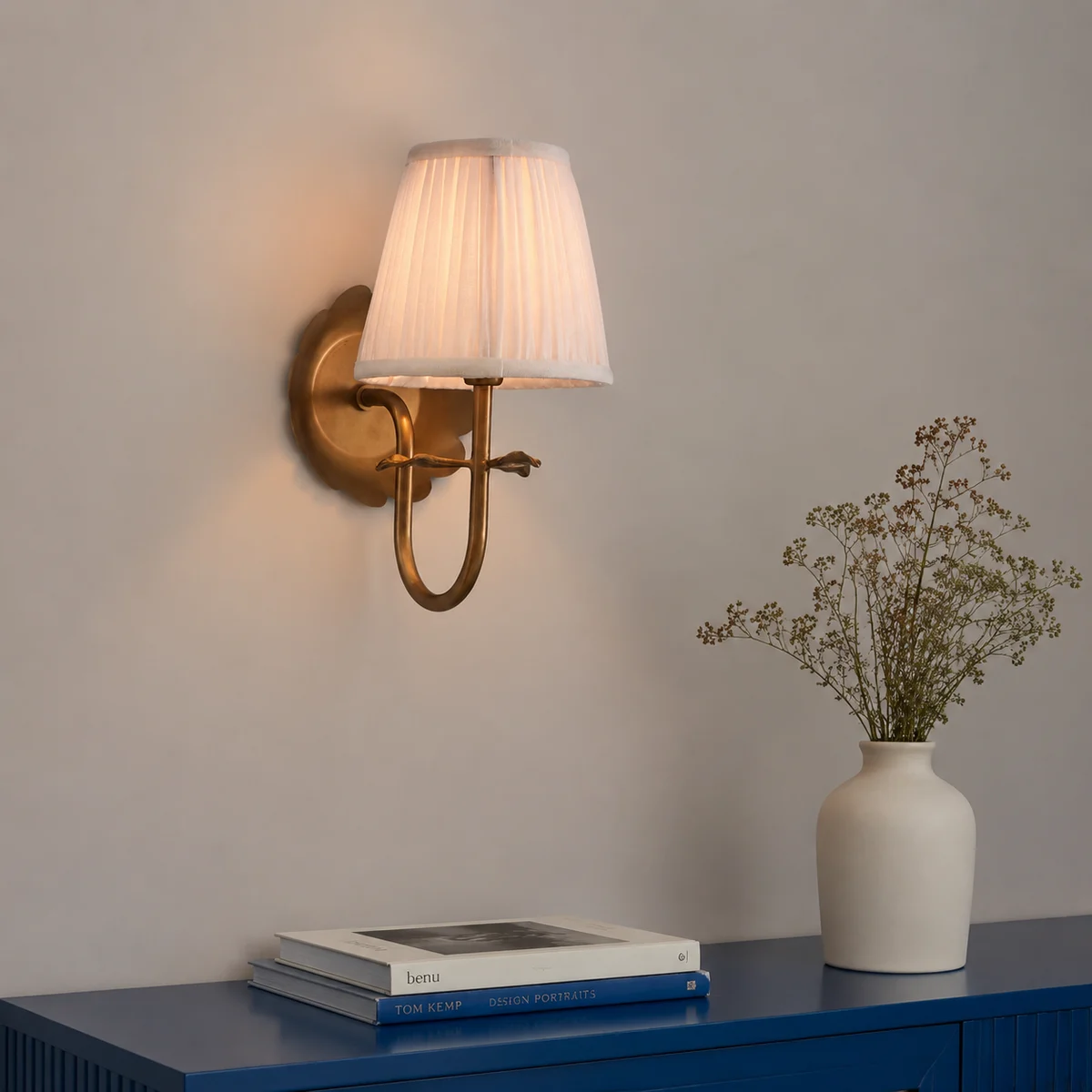 Sandra Vintage Pleated Cotton Shade Wall Sconce5.webp__PID:f8d41711-3808-4f1d-893c-41874b9c750a