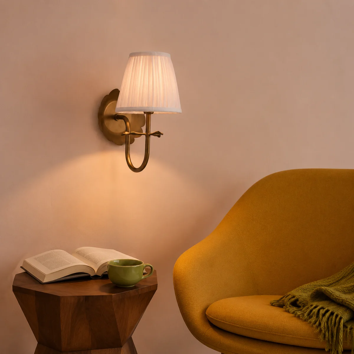 Sandra Vintage Pleated Cotton Shade Wall Sconce13.webp__PID:74d33ede-0a31-4e98-93c4-79ace9e2b874