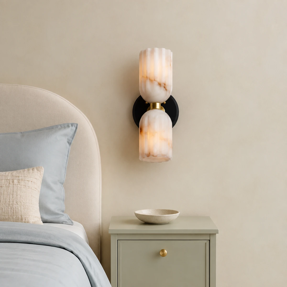 Lysander Art Deco Alabaster Wall Sconce27.webp__PID:7d55b5ac-ed0b-4d4b-90b9-d89e9b51ee53
