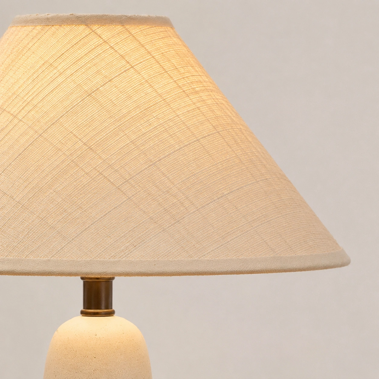 Natural raffia shade detail