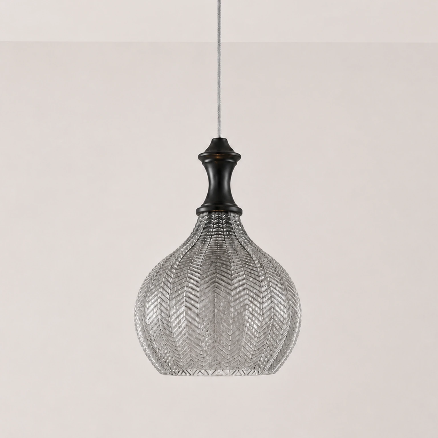 Benoit pendant image 17