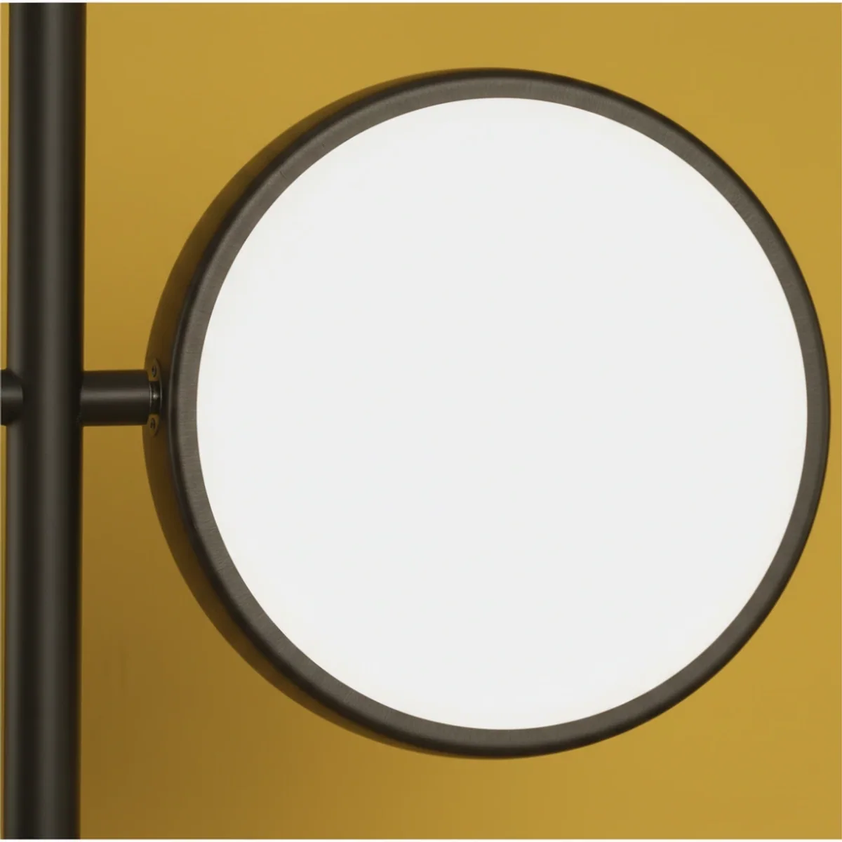 Dieter circular LED panel detail
