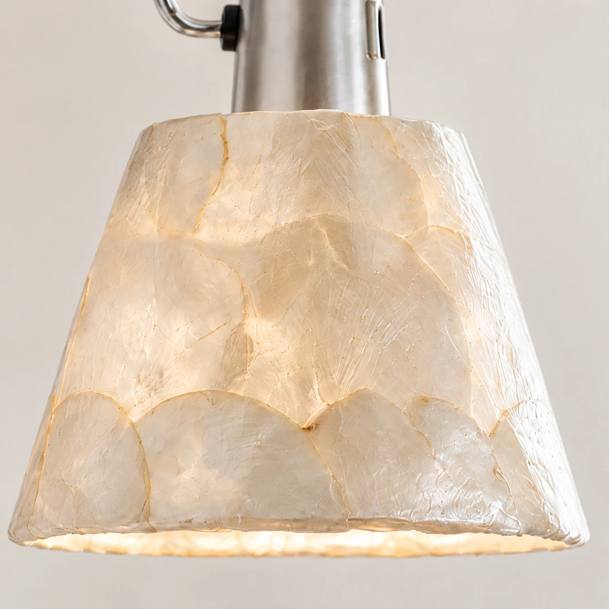 Layered natural shell shade detail