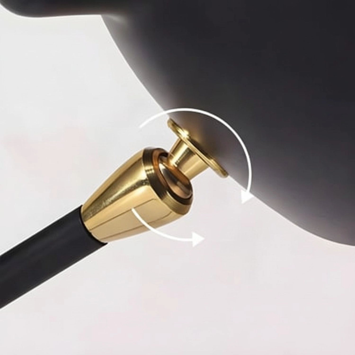 Adjustable shade joint