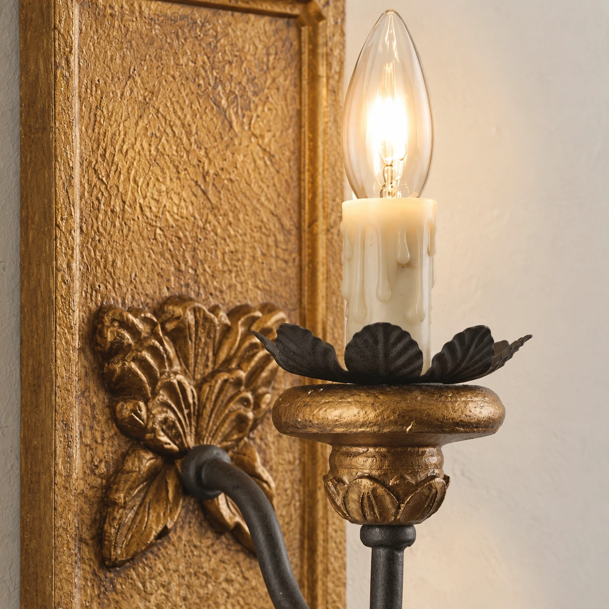 Elena Vintage Carved Wood Wall Sconce — 08 detail candle