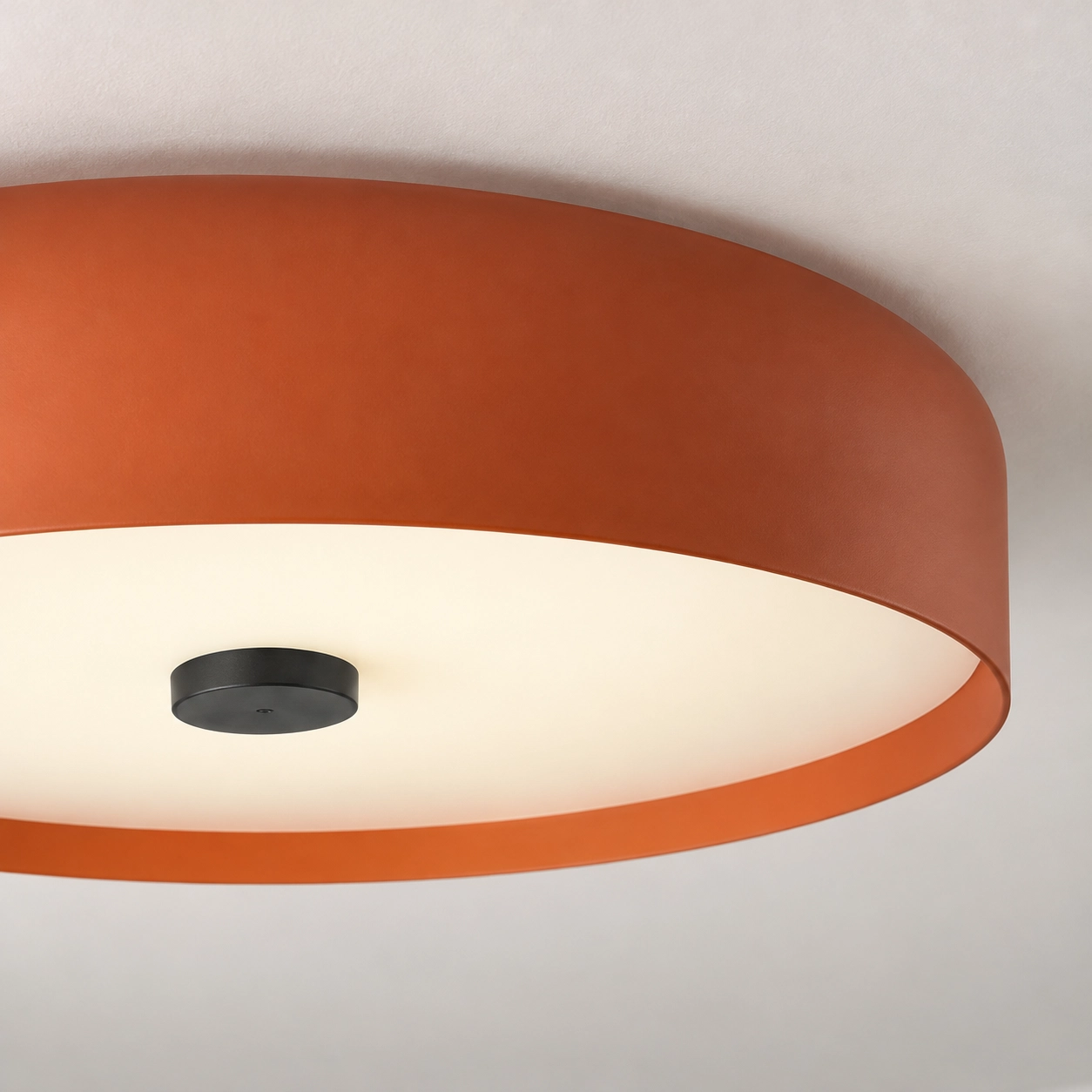 Seren flush-mount edge detail
