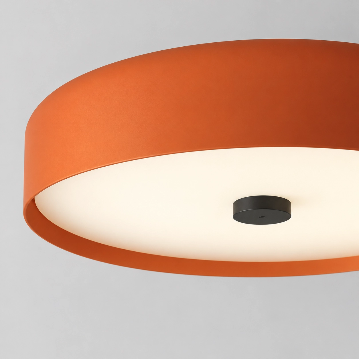 Seren smooth acrylic diffuser detail