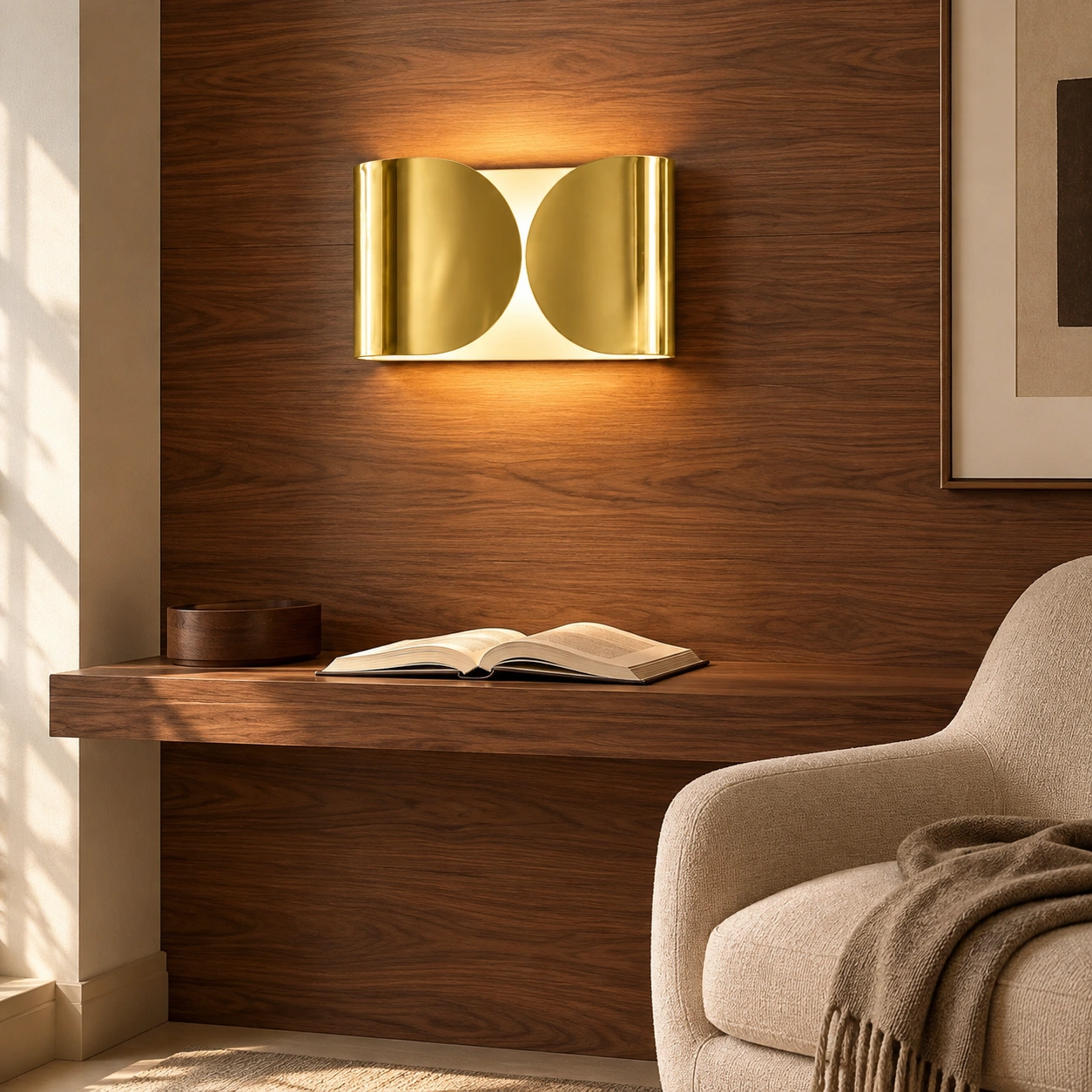 Foglio wall light in a quiet reading corner