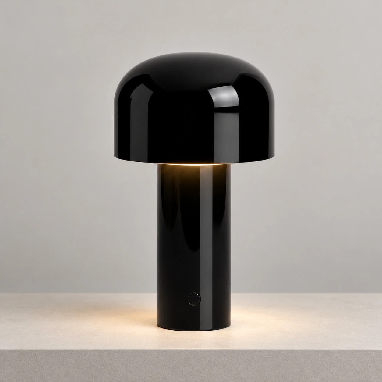 sku-glossy-black-studio